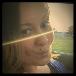 Meet your Posher, Andalina